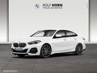 Schräge Frontansicht auf einen BMW 2er-Reihe , freigestellt