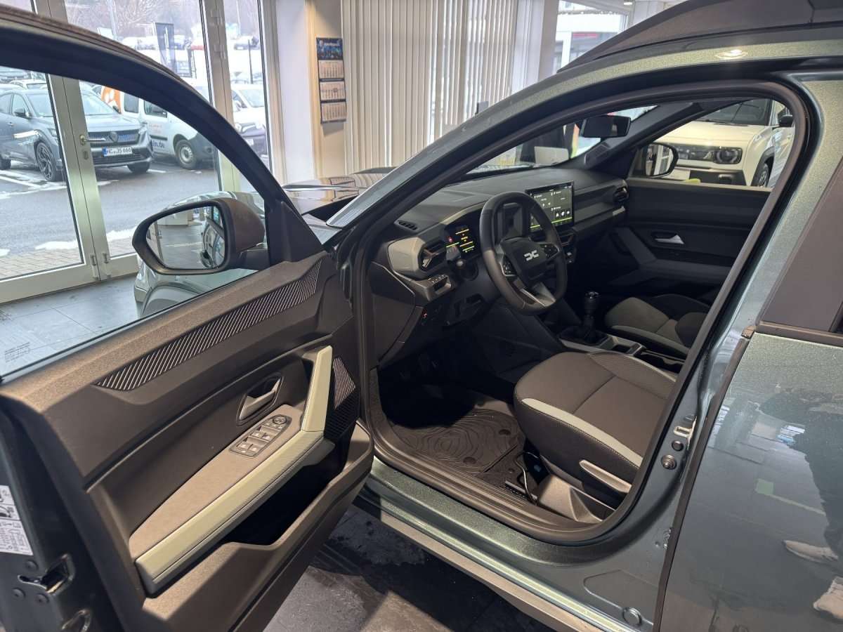 Fahrzeugbild eines Dacia Bigster