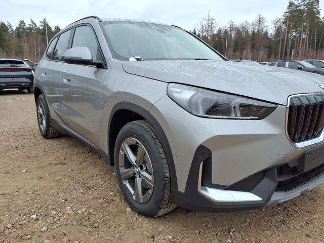 Fahrzeugbild eines BMW X1