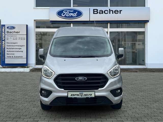 Fahrzeugbild eines Ford Transit Custom