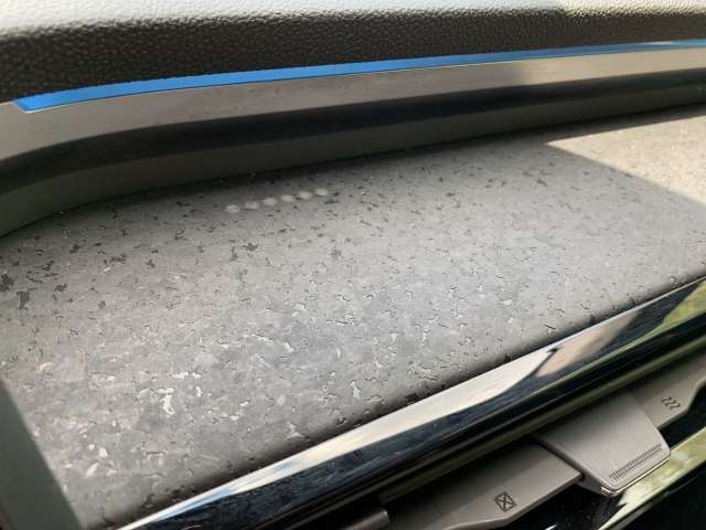 Fahrzeugbild eines Renault Rafale
