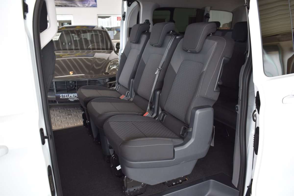 Fahrzeugbild eines Volkswagen Caravelle