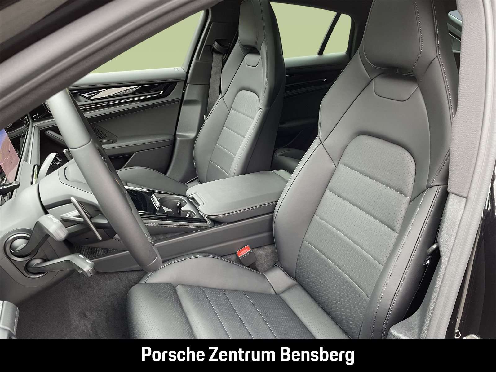 Fahrzeugbild eines Porsche Panamera