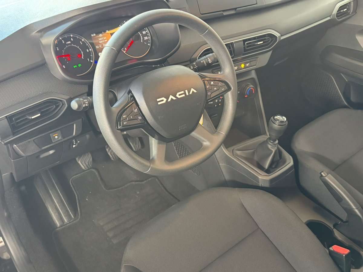 Fahrzeugbild eines Dacia Sandero