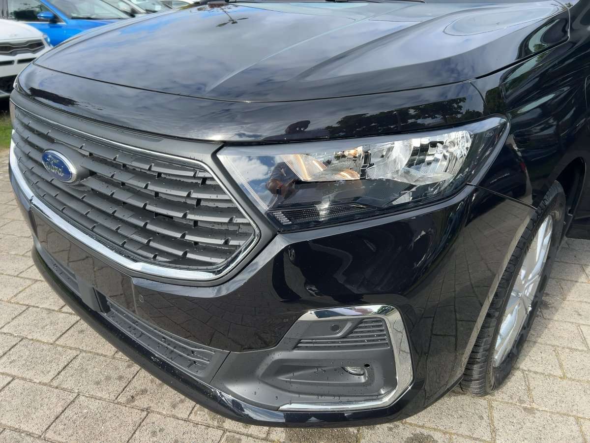 Fahrzeugbild eines Ford Transit Connect