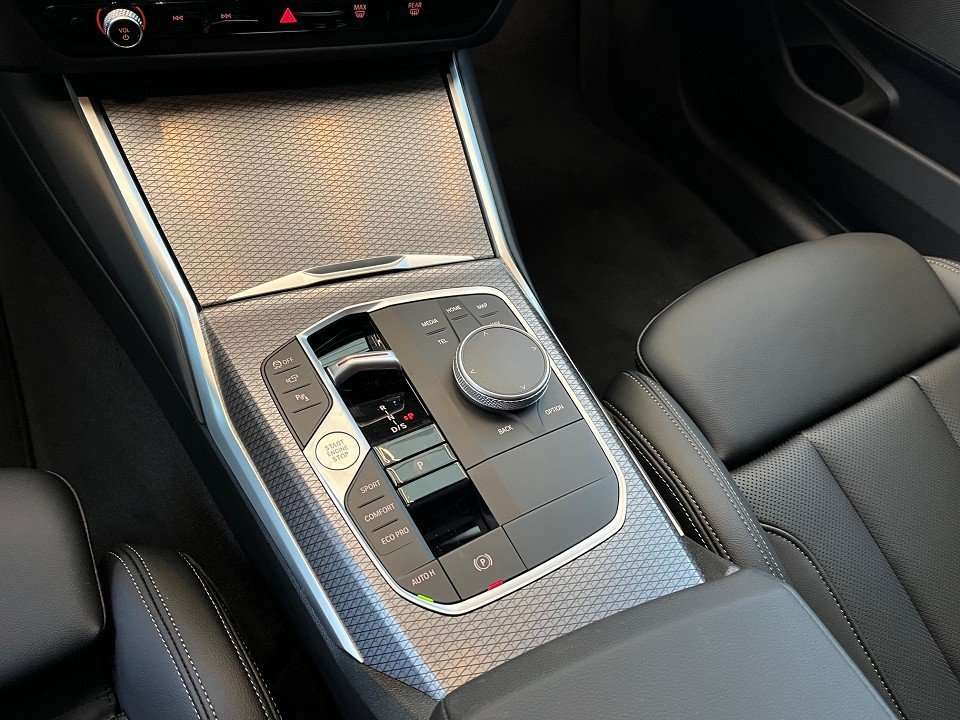 Fahrzeugbild eines BMW 3er-Reihe