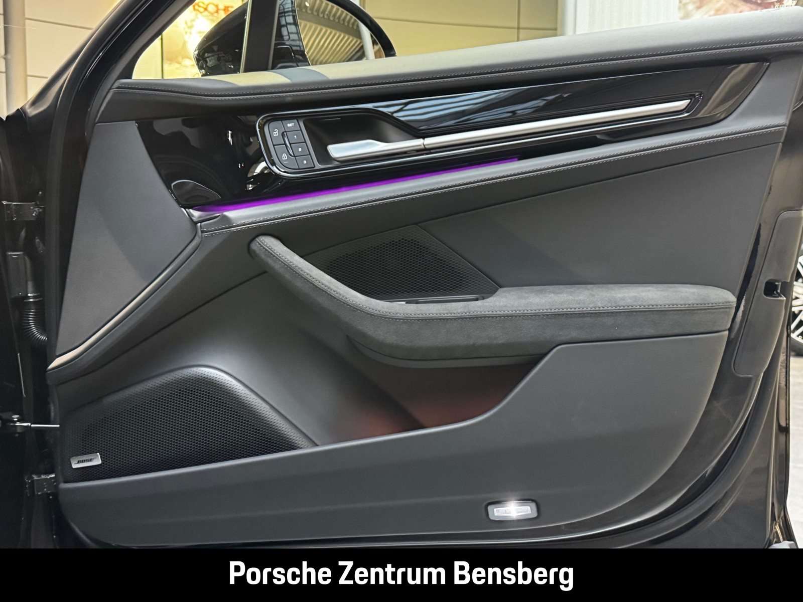 Fahrzeugbild eines Porsche Panamera