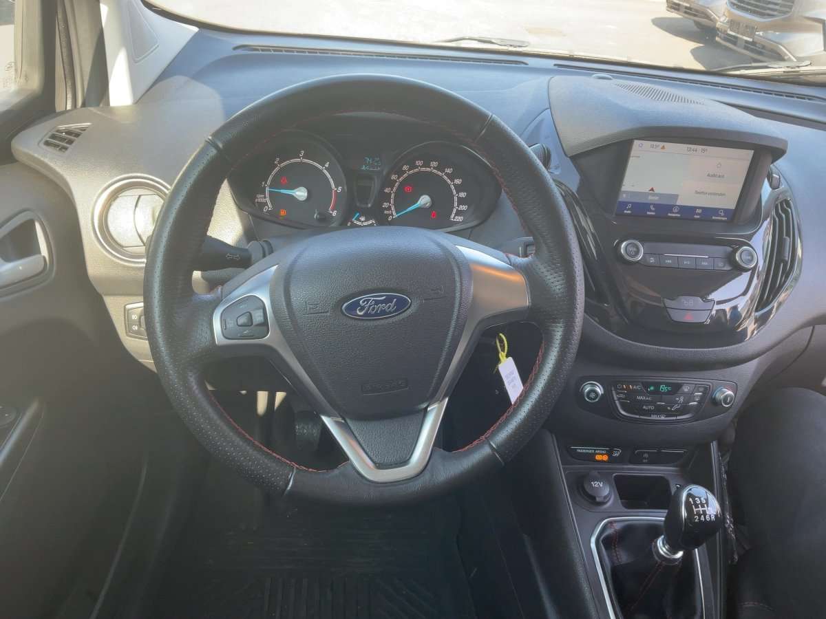 Fahrzeugbild eines Ford Transit Courier