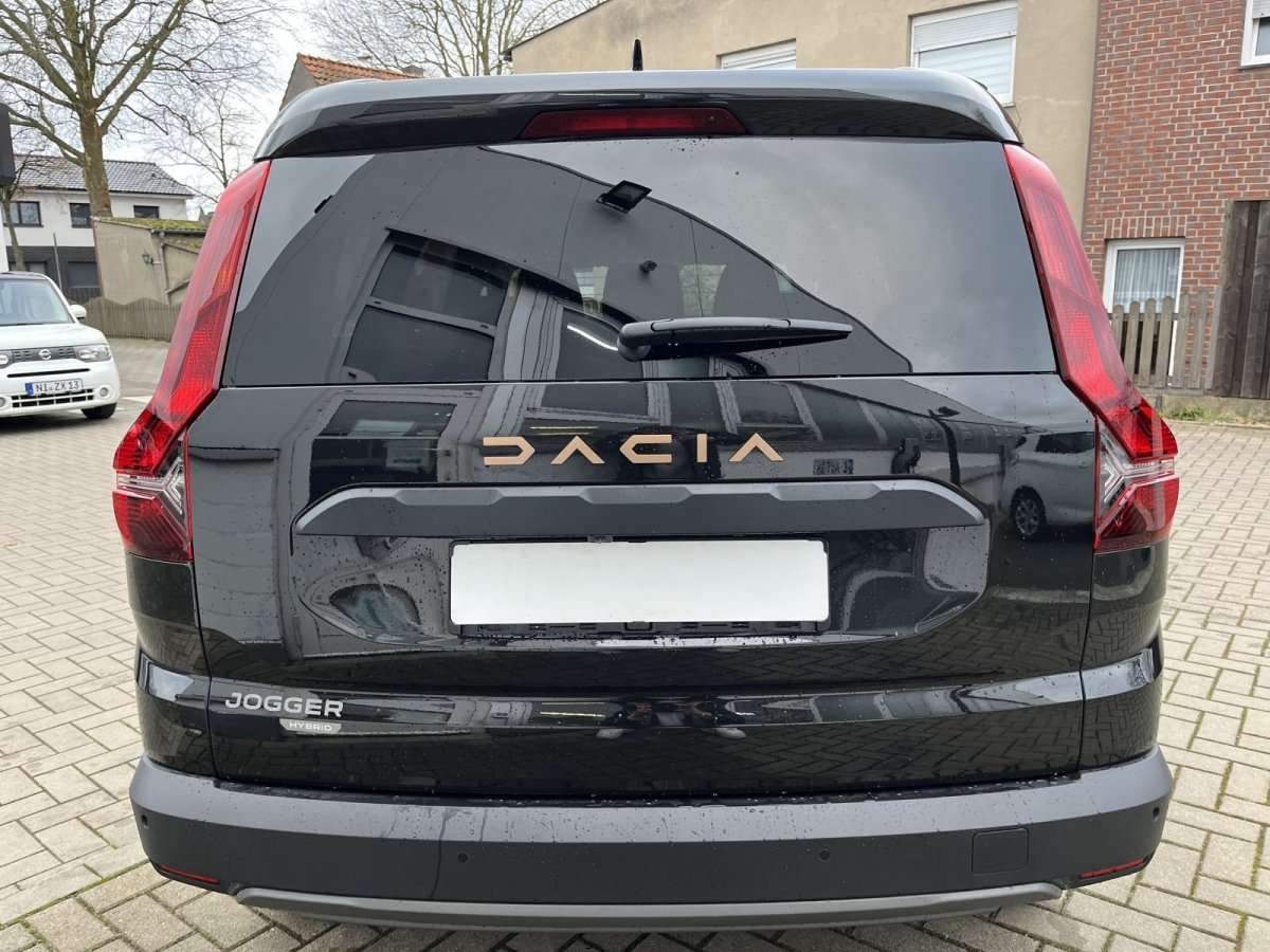 Fahrzeugbild eines Dacia Jogger