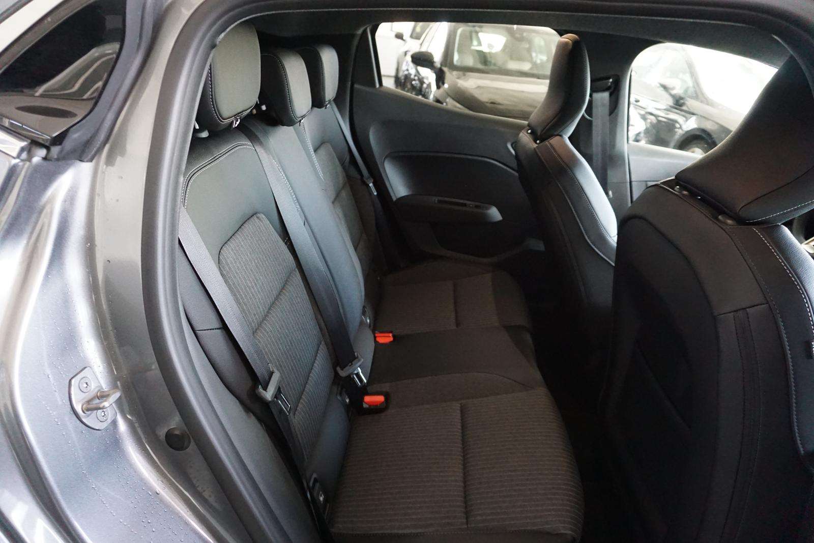 Fahrzeugbild eines Mitsubishi Colt