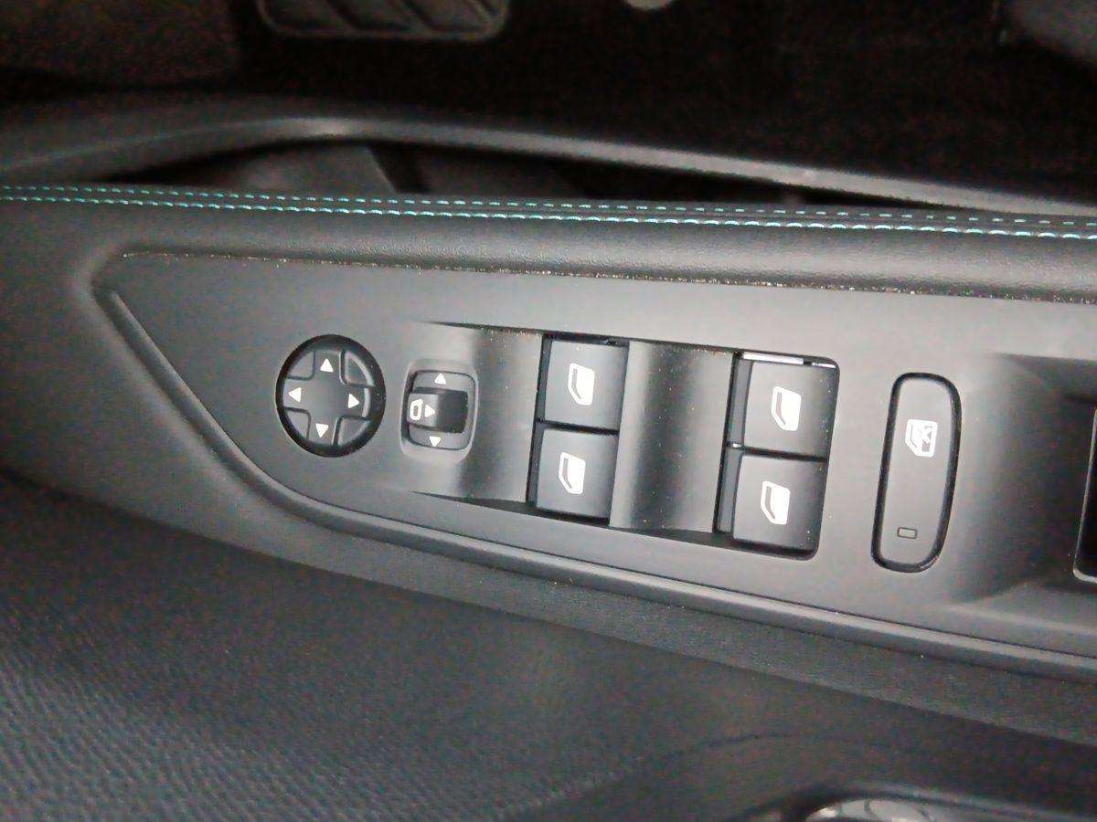 Fahrzeugbild eines Peugeot 3008