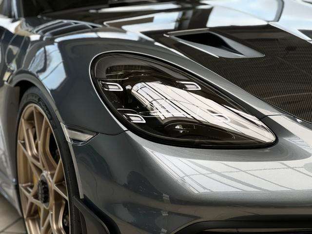 Fahrzeugbild eines Porsche Cayman