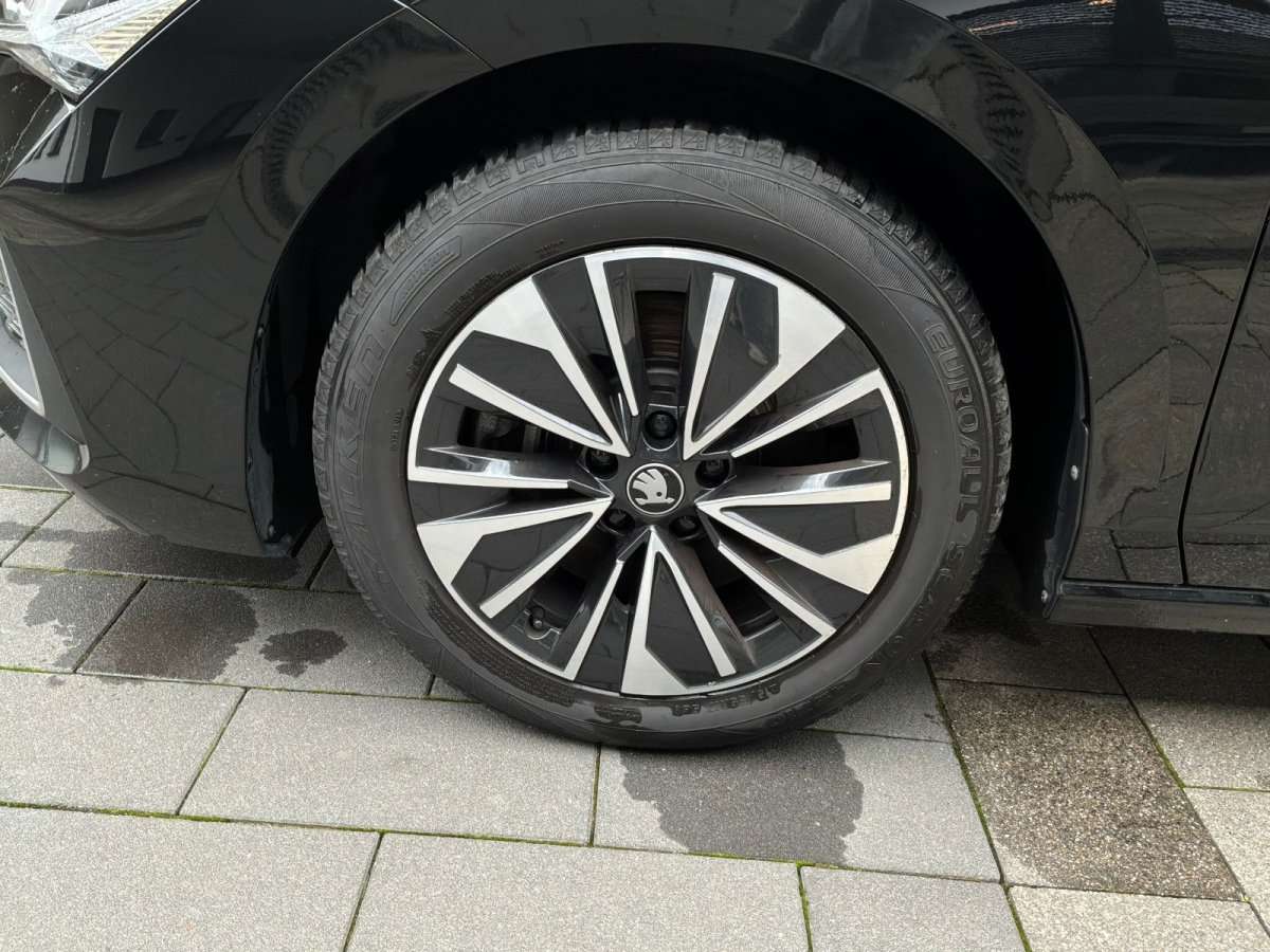 Fahrzeugbild eines Skoda Superb