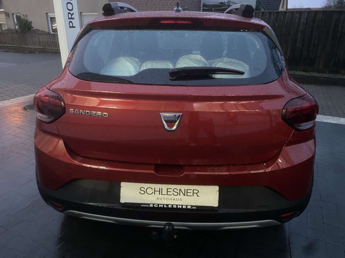 Fahrzeugbild eines Dacia Sandero