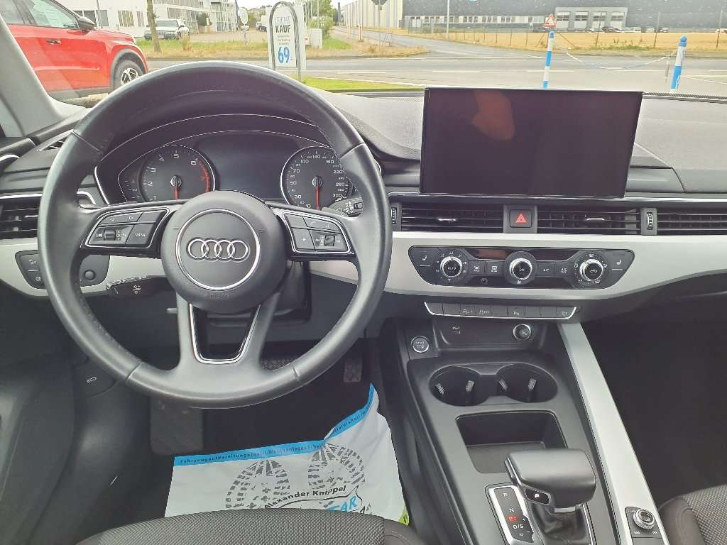 Fahrzeugbild eines Audi A4