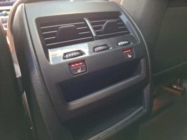 Fahrzeugbild eines BMW X6