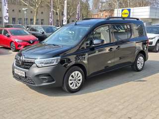Schräge Frontansicht auf einen Renault Kangoo , freigestellt