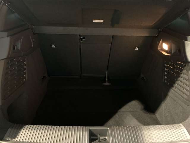 Fahrzeugbild eines Renault Scenic E-TECH