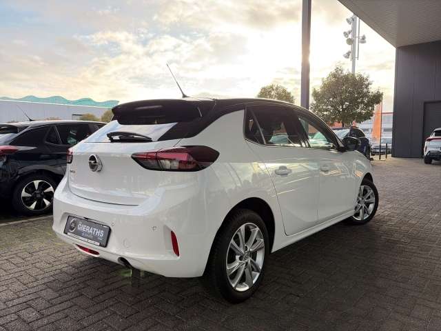 Fahrzeugbild eines Opel Corsa