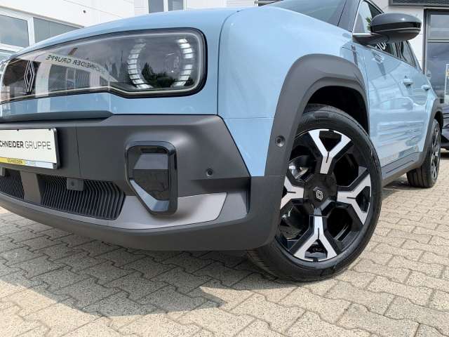 Fahrzeugbild eines Renault 4 E-TECH