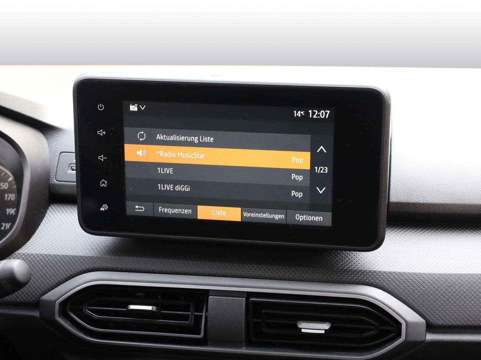 Fahrzeugbild eines Dacia Sandero