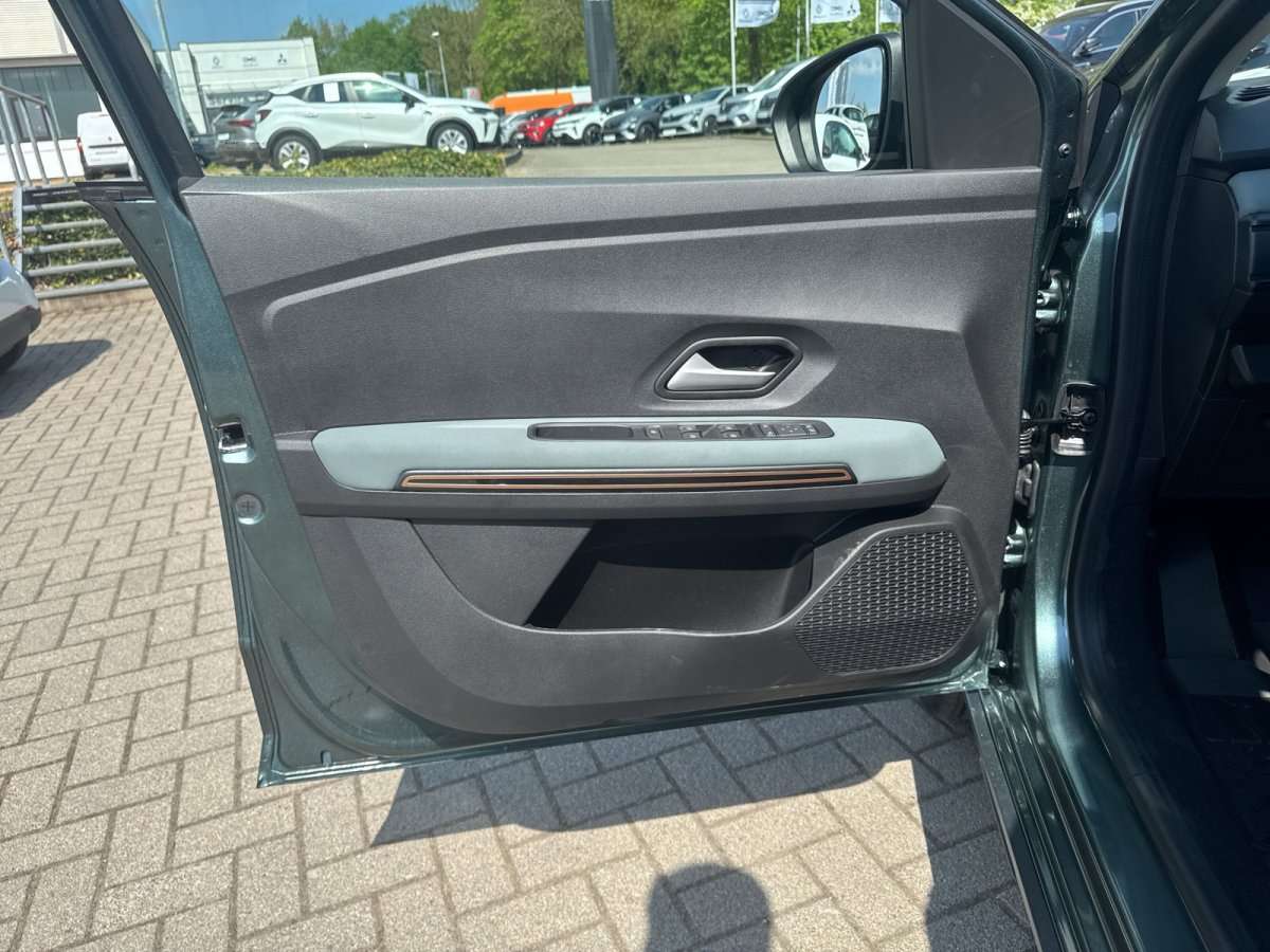 Fahrzeugbild eines Dacia Sandero