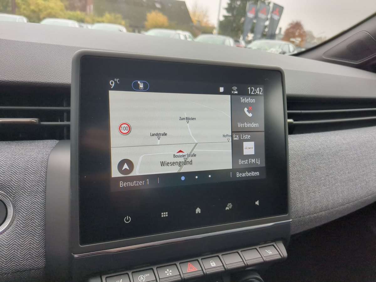 Fahrzeugbild eines Renault Clio