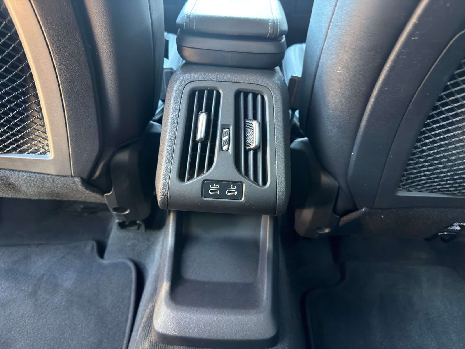 Fahrzeugbild eines BMW X1