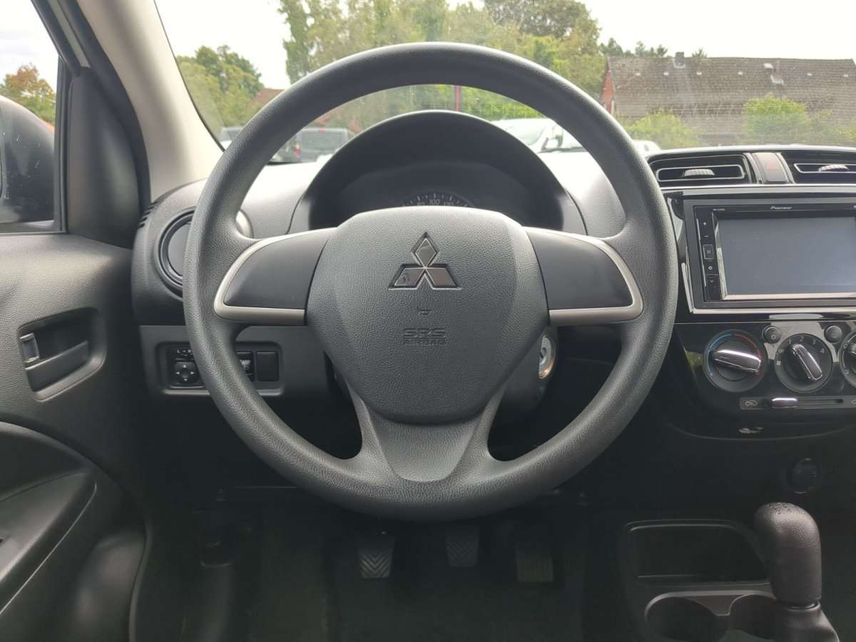 Fahrzeugbild eines Mitsubishi Space Star