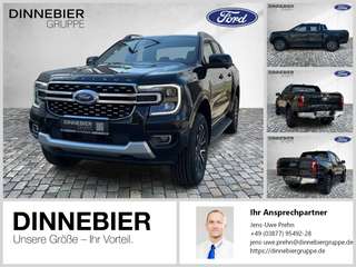 Schräge Frontansicht auf einen Ford Ranger , freigestellt