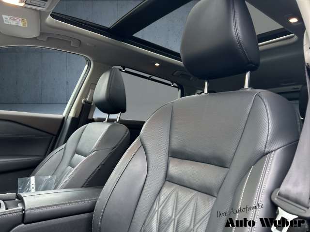 Fahrzeugbild eines Nissan X-TRAIL