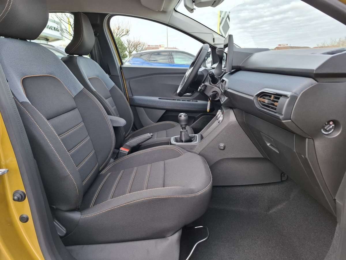 Fahrzeugbild eines Dacia Sandero