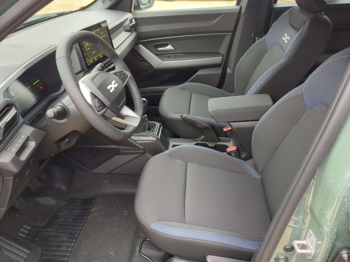 Fahrzeugbild eines Dacia Duster