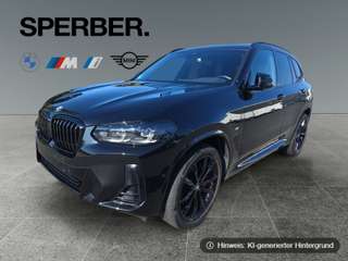 Schräge Frontansicht auf einen BMW X3 , freigestellt