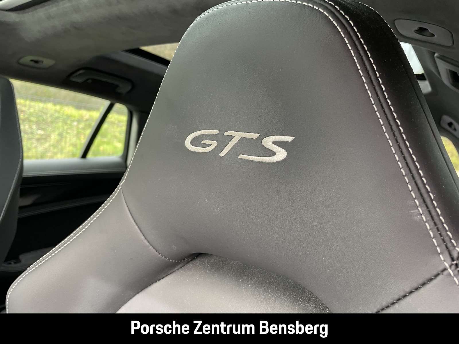 Fahrzeugbild eines Porsche Panamera