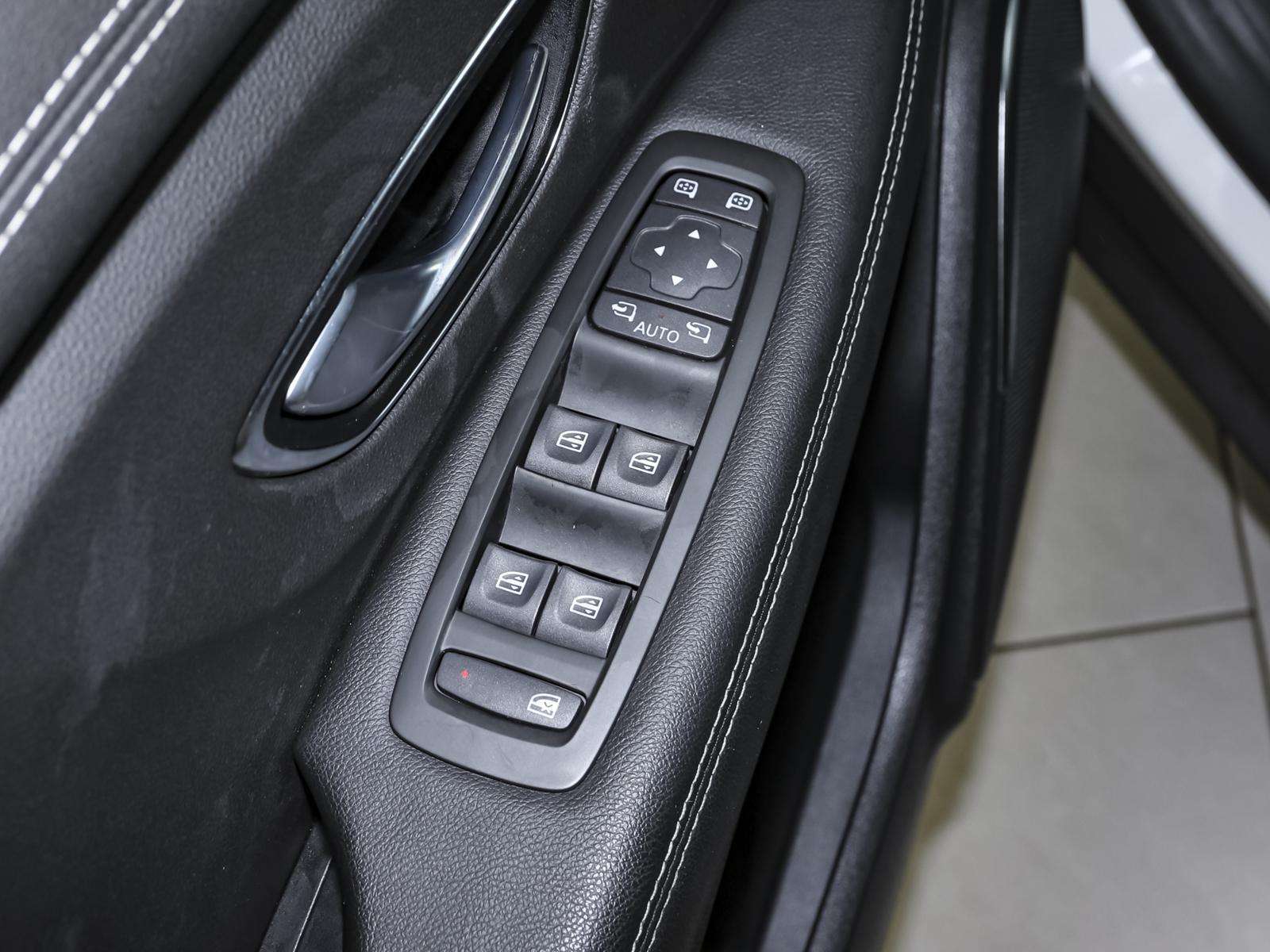 Fahrzeugbild eines Renault Scénic