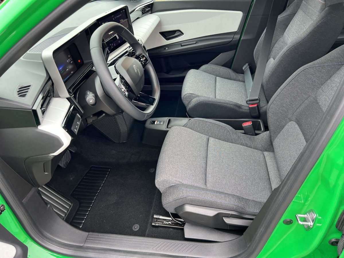 Fahrzeugbild eines Renault 5 E-TECH