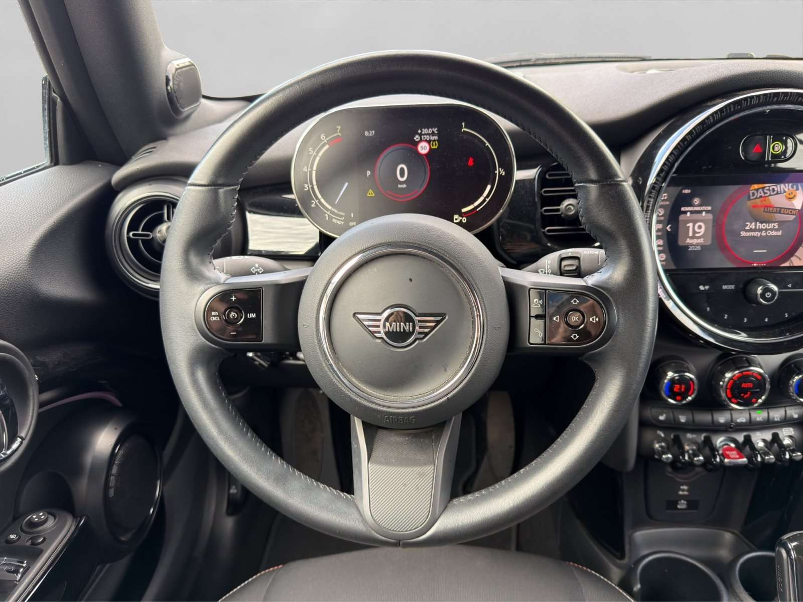 Fahrzeugbild eines MINI COOPER