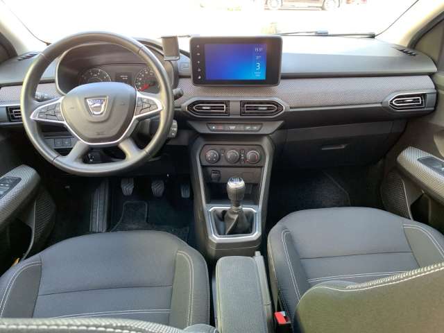 Fahrzeugbild eines Dacia Sandero