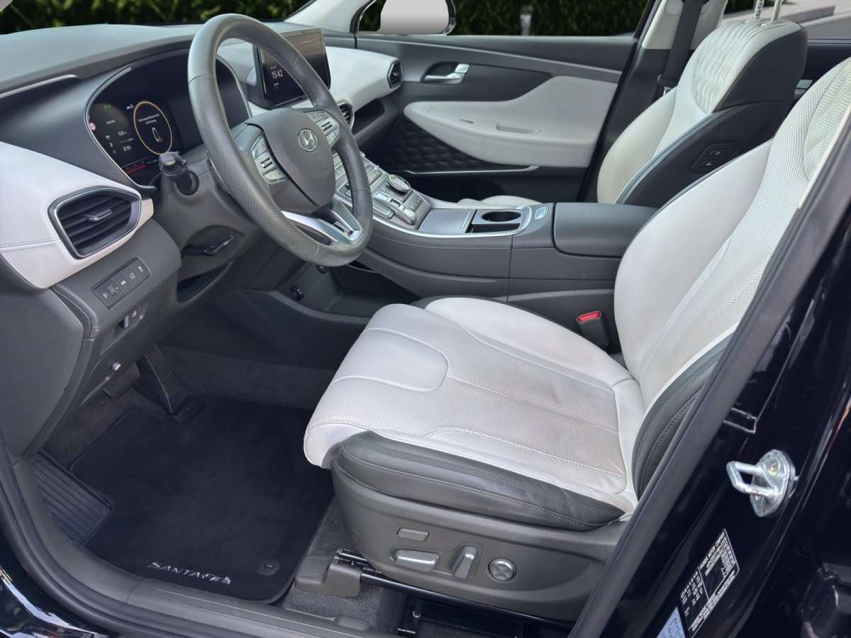 Fahrzeugbild eines Hyundai Santa Fe