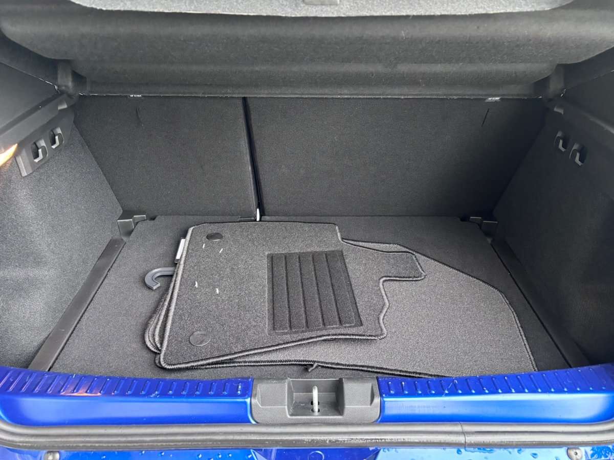 Fahrzeugbild eines Dacia Sandero