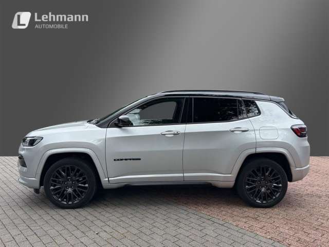 Fahrzeugbild eines Jeep Compass