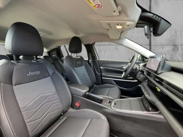 Fahrzeugbild eines Jeep Avenger