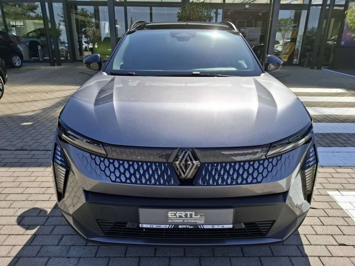 Fahrzeugbild eines Renault Scenic E-TECH