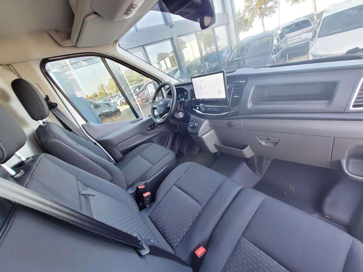 Fahrzeugbild eines Ford Transit