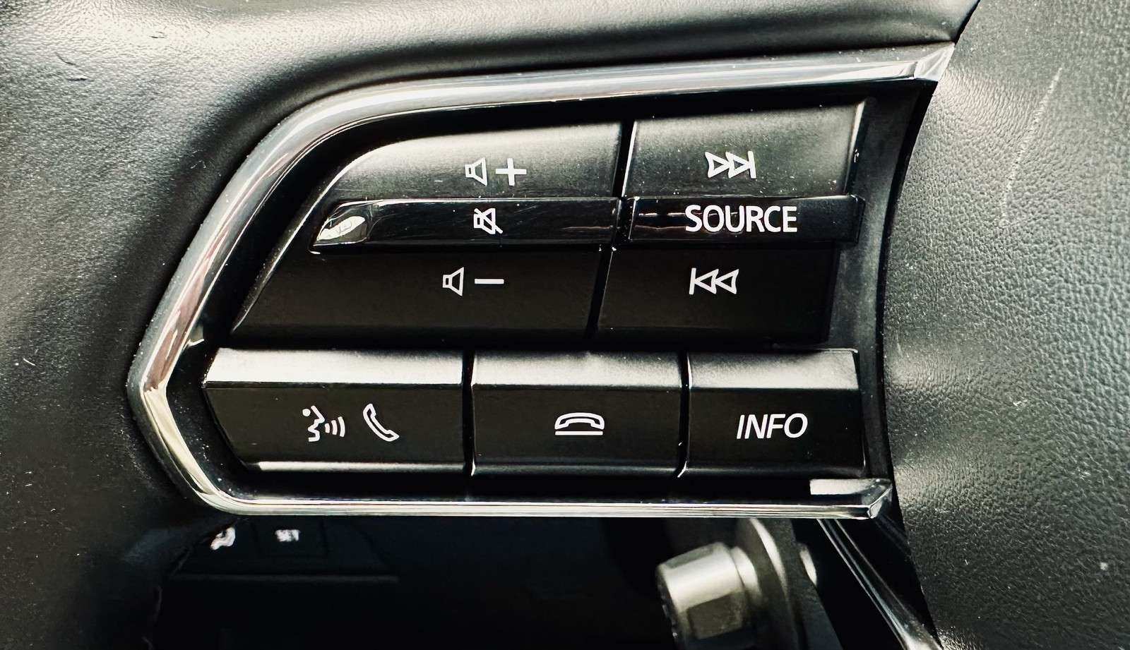Fahrzeugbild eines Mazda CX-60