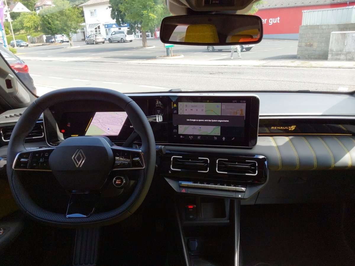 Fahrzeugbild eines Renault 5 E-TECH