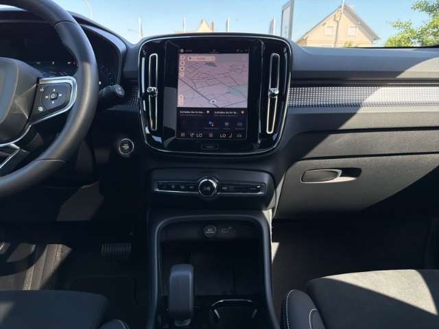 Fahrzeugbild eines Volvo XC40
