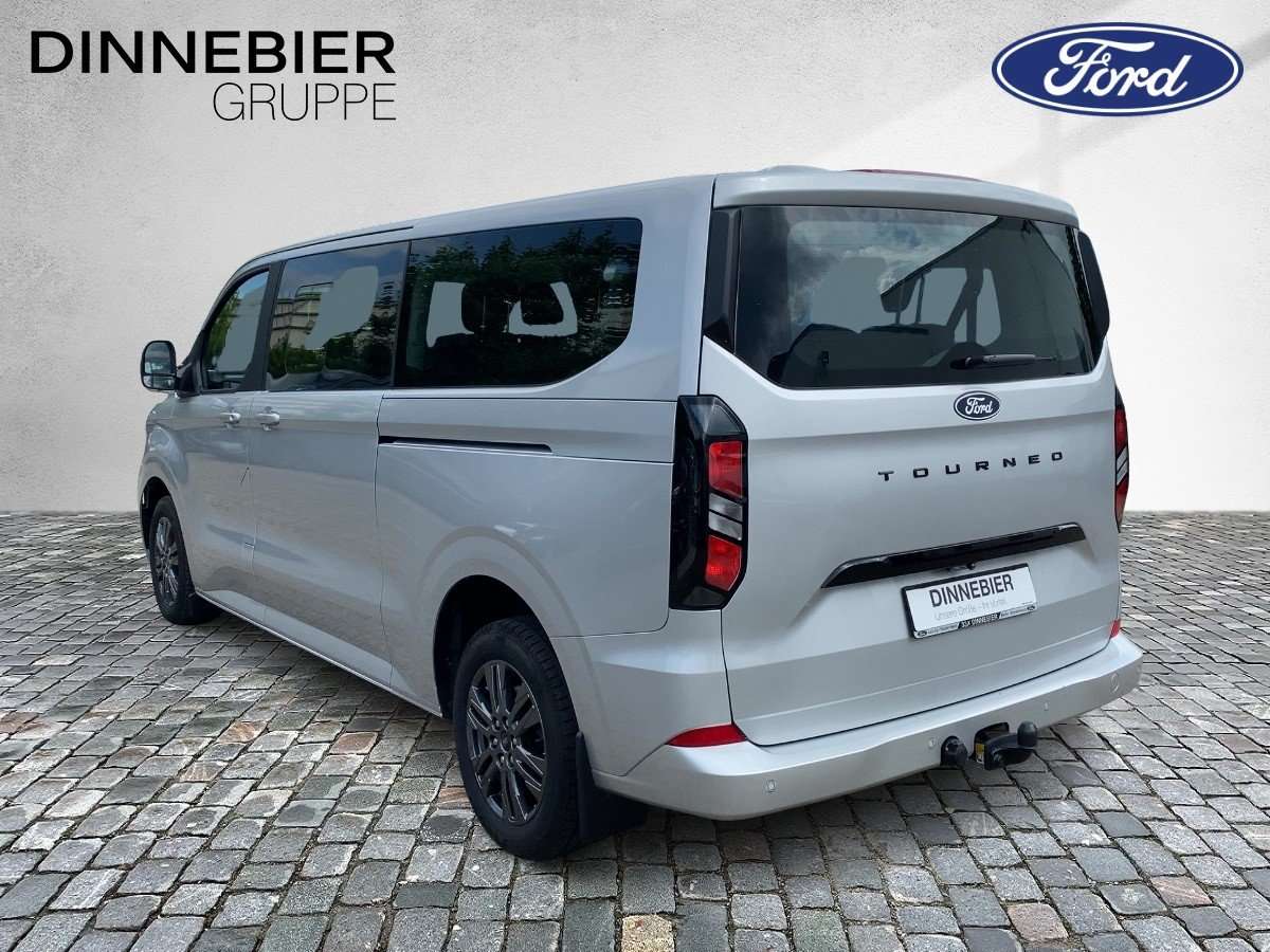 Fahrzeugbild eines Ford Tourneo Custom