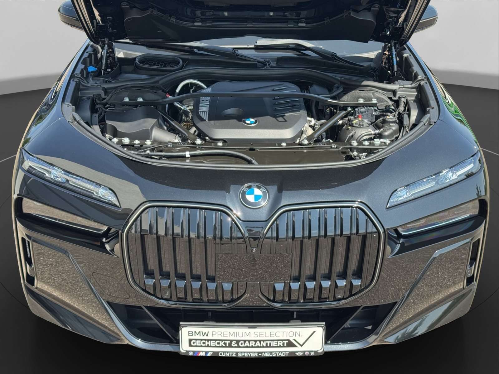Fahrzeugbild eines BMW 7er-Reihe